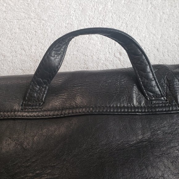 💕Kenneth Cole Reaction Busi-mess Essentials Unisex Leather Laptop/Messenger Bag - Picture 10 of 16